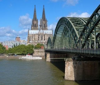 view-on-cologne-cathedral-the-rhine-river-germany[1].jpg